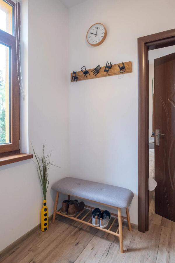 Central Bohemian House/Garden/-5 bedrooms, 3 Baths Sofia Buitenkant foto